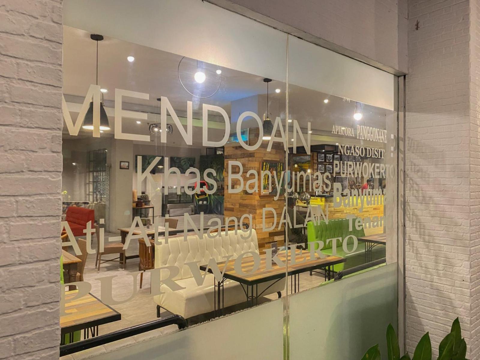 Meotel Пурвокерто Екстериор снимка